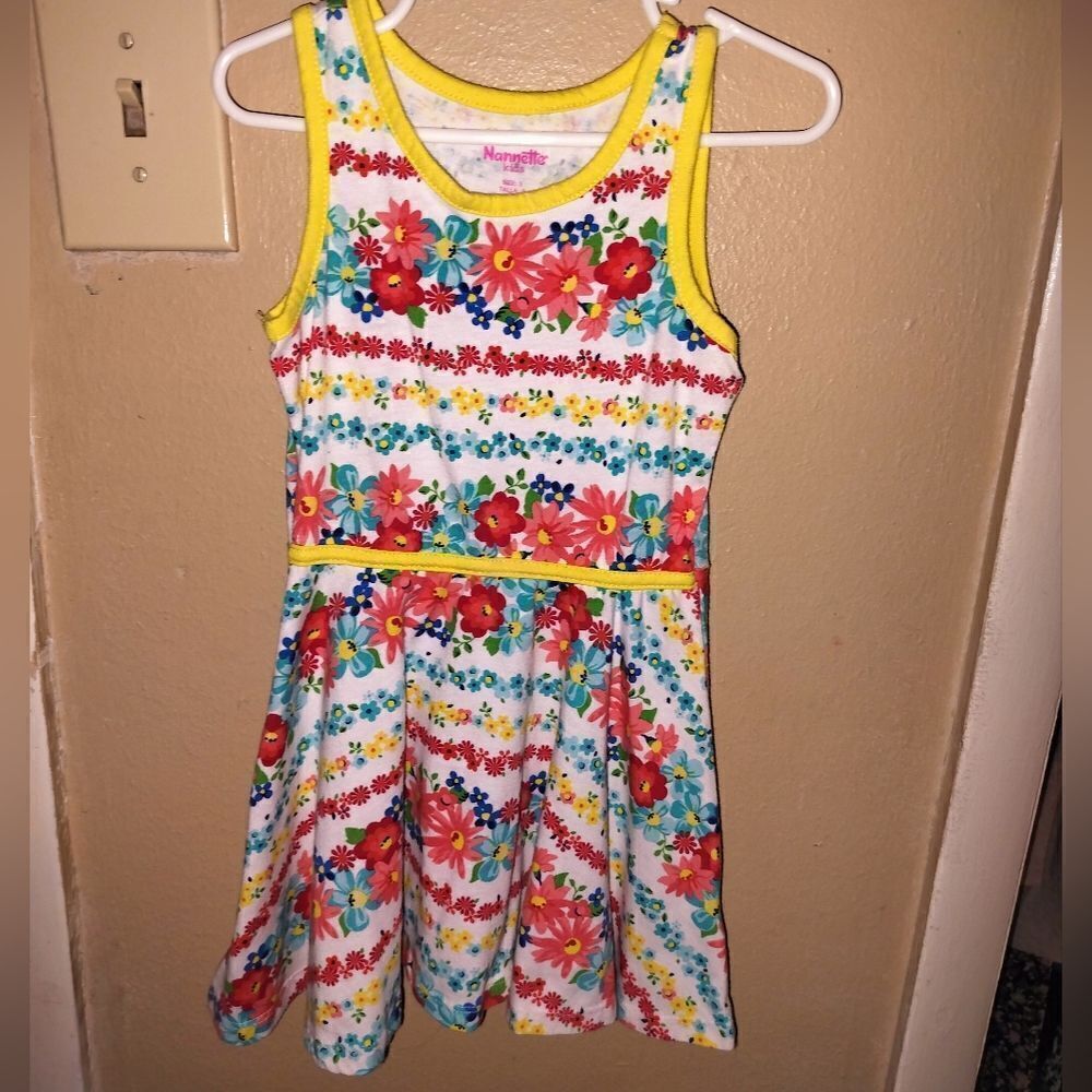 Nannette girls sleeveless floral print dress, size 5